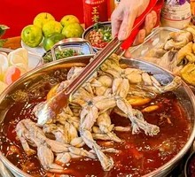 Self-Service Frog Legs Feast