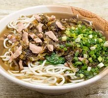 Sour Cabbage and Pork Noodles