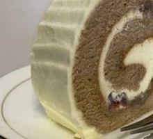 Strawberry White Chocolate Cake
