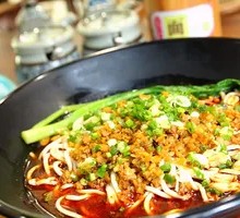 Clear Soup Noodles with Offal
