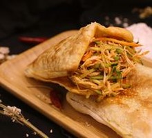 Signature Chicken Thread Pot Mantou