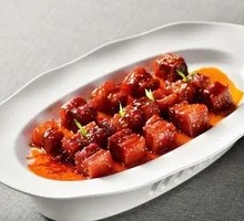 Spicy Glazed Rice Cake and Braised Pork