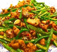 Sichuan-style Chicken with Fresh Chili
