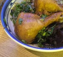 Sauce-Flavored Chicken Leg Rice