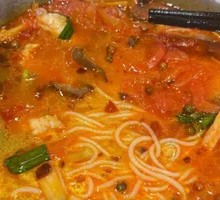 Tomato Meatball Rice Noodles