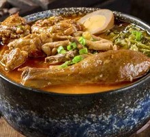 Braised Chicken Leg Rice Noodles in Red Sauce