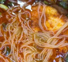 Clear Red Soup Intestine Rice Noodles