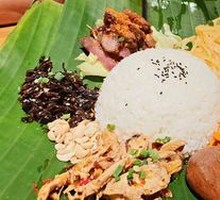 Dehong Dai-style Hand-grab Rice