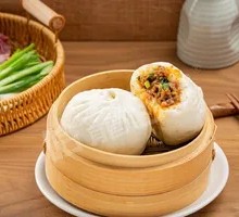 Halong Sauce Pork Steamed Bun