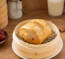 Red Date and Brown Sugar Steamed Bun