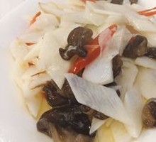 Stir-fried Yam with Wood Ear Mushrooms