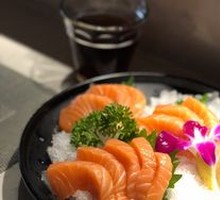 Salmon Sashimi