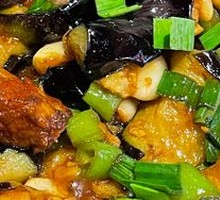 Braised pork with eggplant