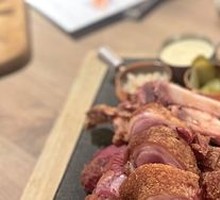 German Crispy Salted Pork Shank