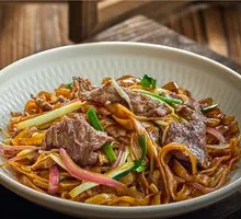 Dry-Fried Beef and Rice Noodles