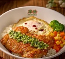 Scallion Oil Runny Yolk Chicken Rice Bowl