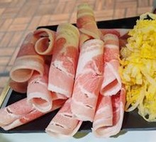 Sour Cabbage with Pork Belly