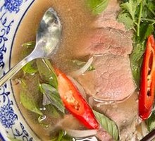 Traditional Raw Beef Noodles