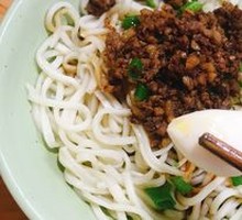 Beijing-style Soy Sauce Noodles