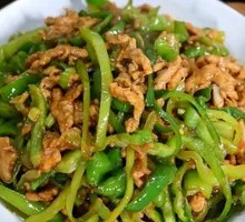 青椒肉丝炒饭