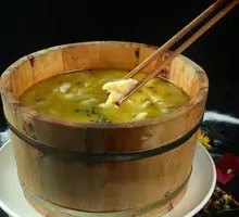 Golden Soup Wooden Barrel Fish