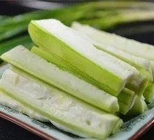 Loofah with Pork Slices