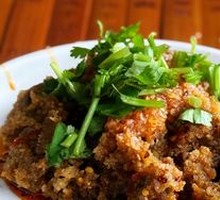 Steamed Beef in Small Buns