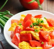 Tomato and Egg Baozi Rice