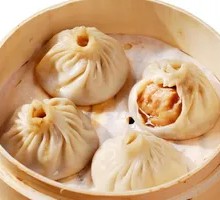 Soup-filled Steamed Buns