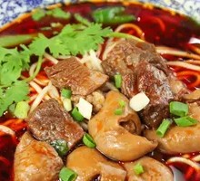 Spicy Beef and Intestine Noodles