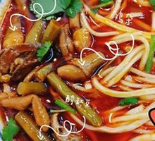 Spicy Chicken Offal Noodles