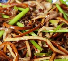 Spiced Pig's Trotter Strips with Sesame Oil