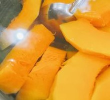 Steamed Pumpkin Soup