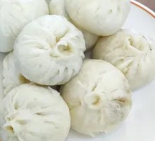 Saucy Pork Steamed Buns