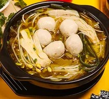 Sour Cabbage Meatball Rice Noodles