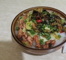 Pickled Vegetable and Pork Noodle with One Li