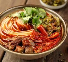 Braised Beef and Bamboo Shoot Noodles