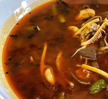 Bamboo Shoots with Green Pepper Chicken Feet