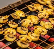 Juicy Button Mushrooms