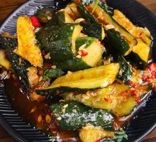 Spicy Sour Cucumber in Chili Oil