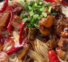 Young Ginger Duck Rice Noodles