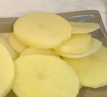 Braised Chicken with Sticky Rice and Potatoes