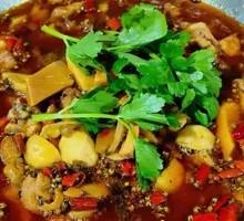 Spicy Intestine and Taro Chicken