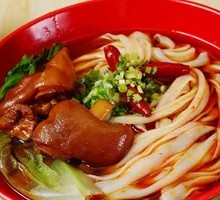 Pork Trotter Snail Noodles