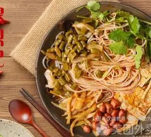 Scallion Signature Luosifen