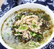 Sour Cabbage and Pork Noodles