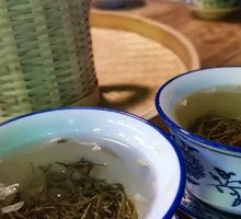 Susu Gaiwan Tea
