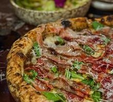 Black Truffle Mushroom Parma Ham Pizza