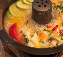 Passion Fruit Sour Fish Hot Pot