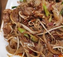 Pork Ear Stir-Fried Rice Noodles